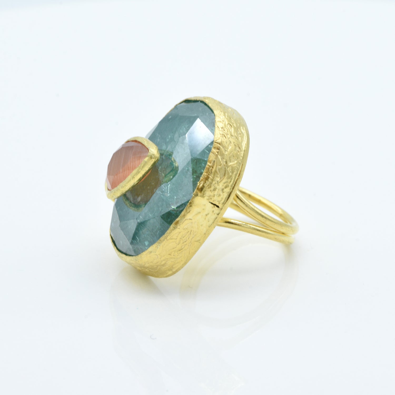 Aylas Crackled Zircon and Cat-Eye adjustable ring - 21ct Gold plated brass - Handmade in Ottoman Style by Artisan