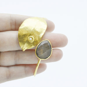 Aylas Leaf Labradorite cuff/ bracelet - Gold plated semi precious gemstone - Handmade in Ottoman Style