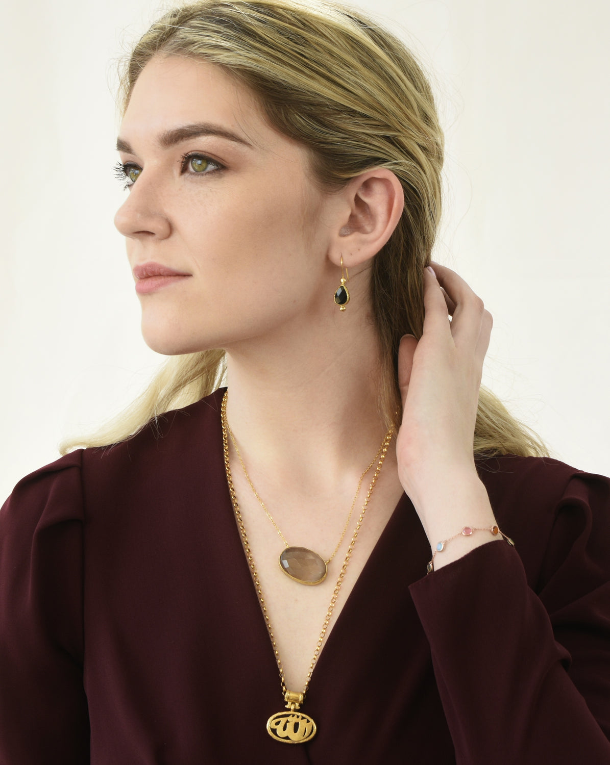 Aylas Onyx earrings - Gold plated semi precious gemstone - Handmade in Ottoman Style